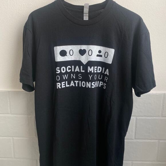 Mr robot usa promo tv show tee Rami Malek SXSW Exclusive RARE - Picture 1 of 2